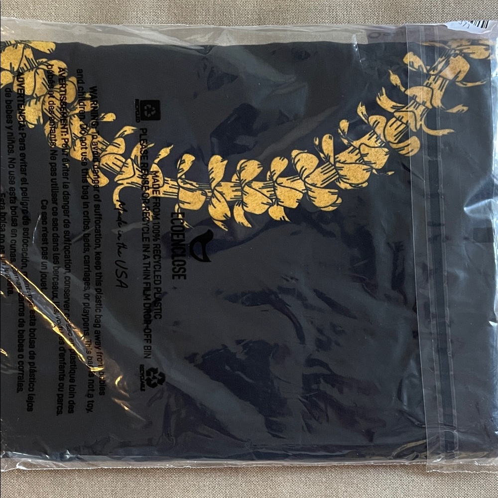 Mahina Made Pua Kenikeni  Shirt XL